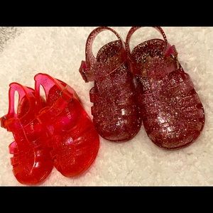 Carter’s Girls Jelly Sandals Size 5